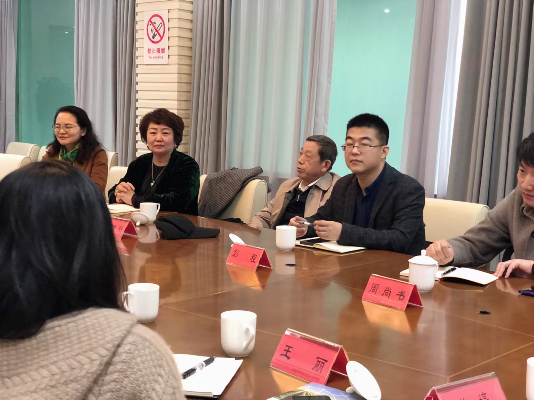 席春玲常务副会长一行到访成都青白江区-1
